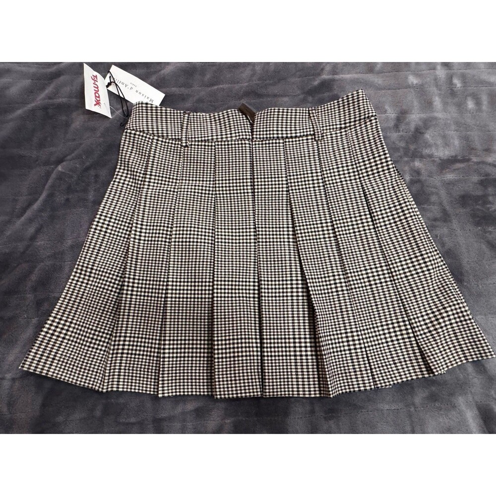 MAISON D'AMELIE Black & White Houndstooth Pleated Mini Skirt Small NWT - Picture 6 of 10